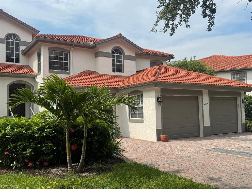 562 Laguna Royale Blvd 604 Property Photo 2
