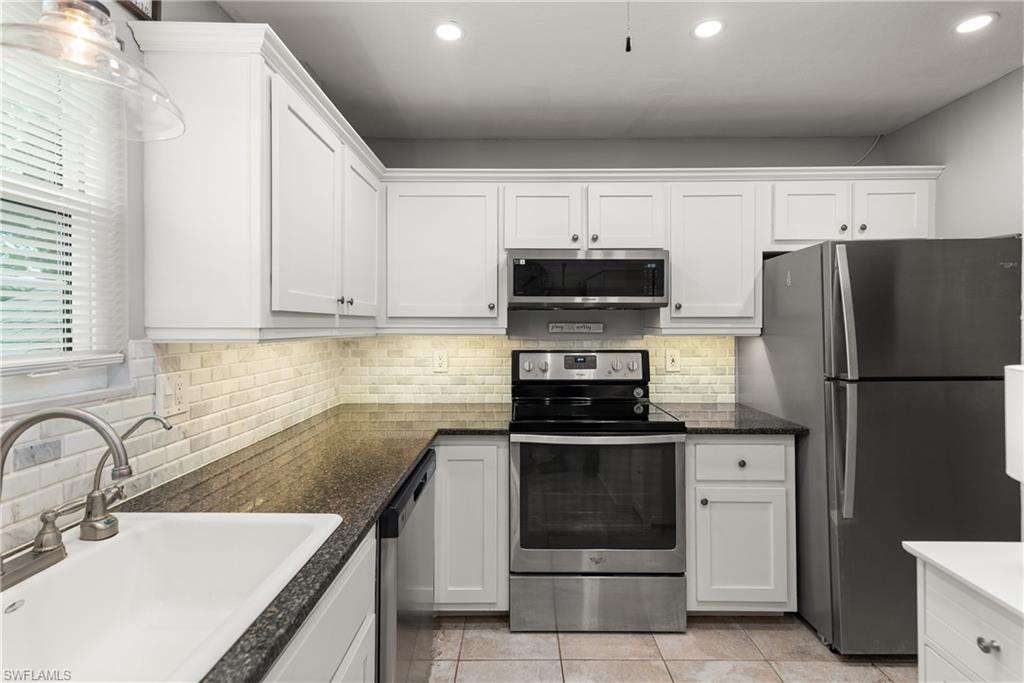 163 Bristol Ln B 201 Property Photo 6