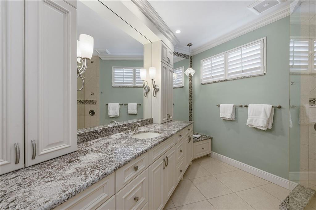 824 Hideaway Cir E 324 Property Photo 16