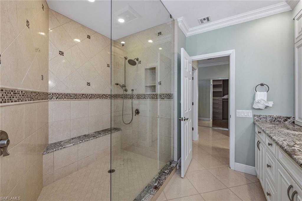 824 Hideaway Cir E 324 Property Photo 17