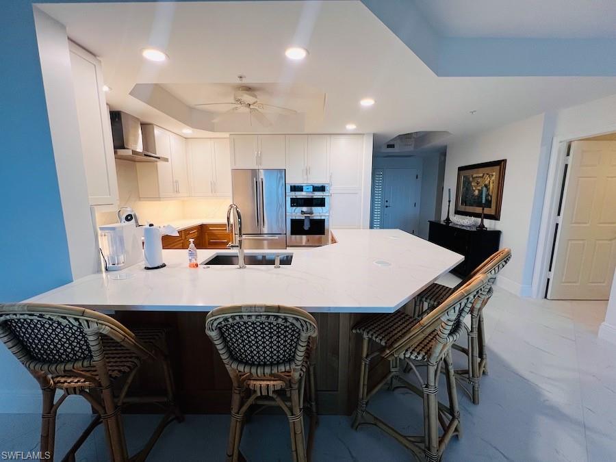 425 Cove Tower Dr 902 Property Photo 4