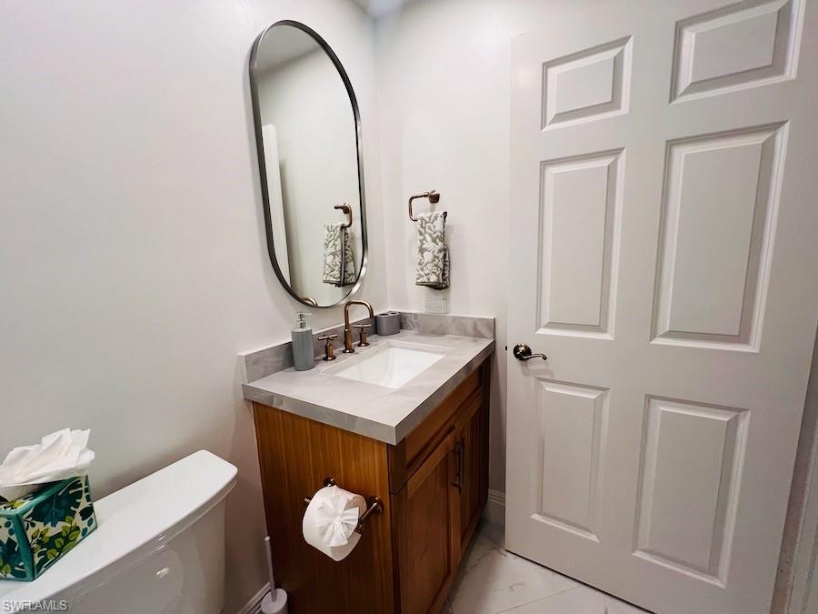 425 Cove Tower Dr 902 Property Photo 15