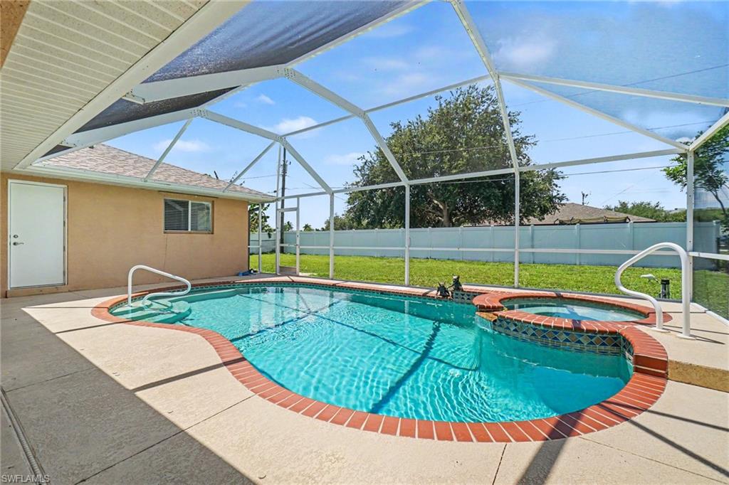1714 21st Ter Property Photo 2