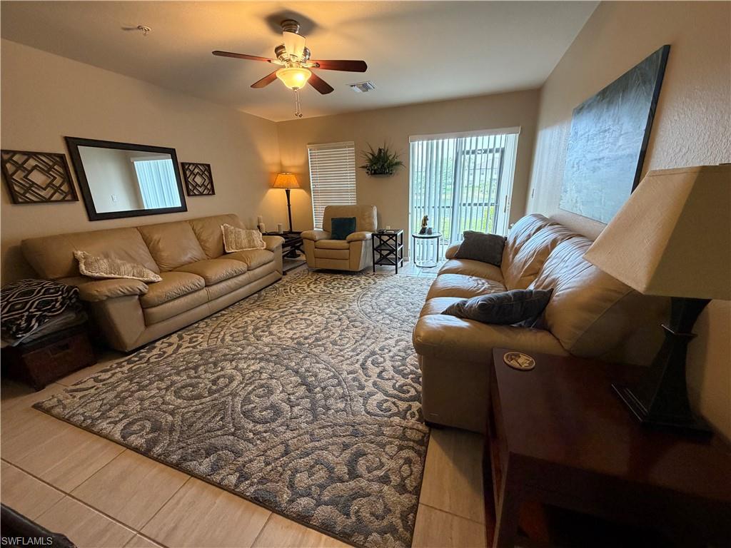 9073 Gervais Cir 1007 Property Photo 4
