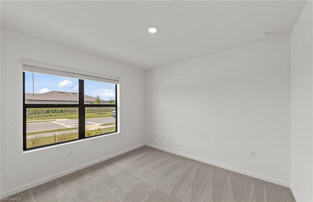 1025 Caloosa Breeze Dr Property Photo 9