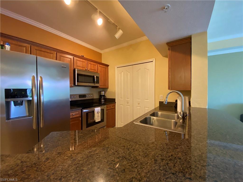 12970 Positano Cir 206 Property Photo 4