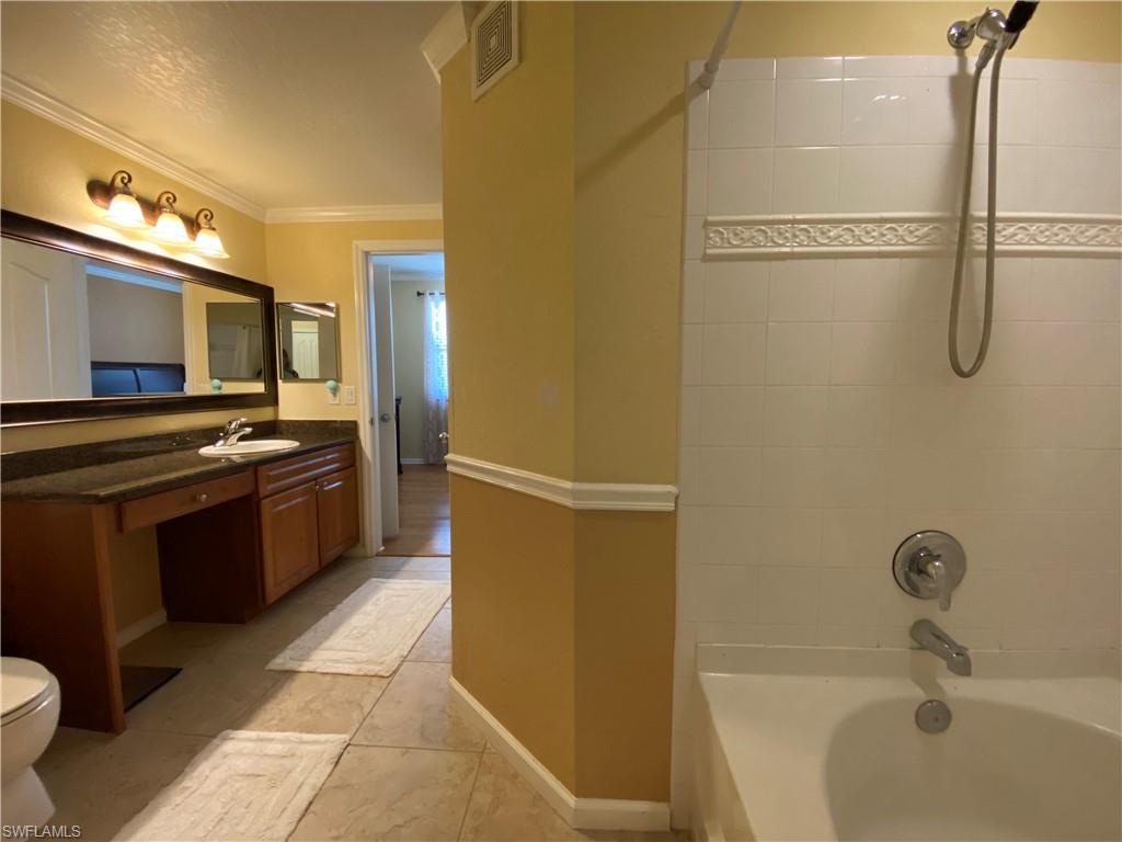 12970 Positano Cir 206 Property Photo 8