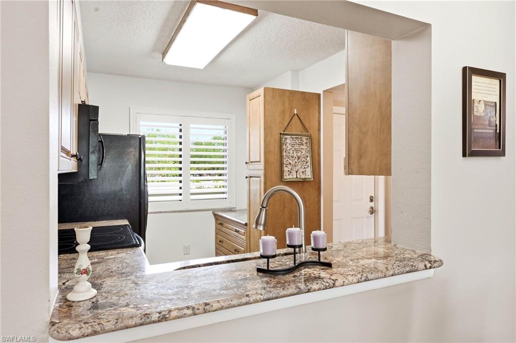 7406 Lake Breeze Dr 218 Property Photo 4