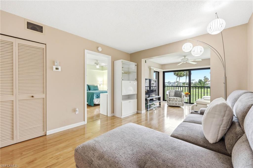 7406 Lake Breeze Dr 218 Property Photo 10