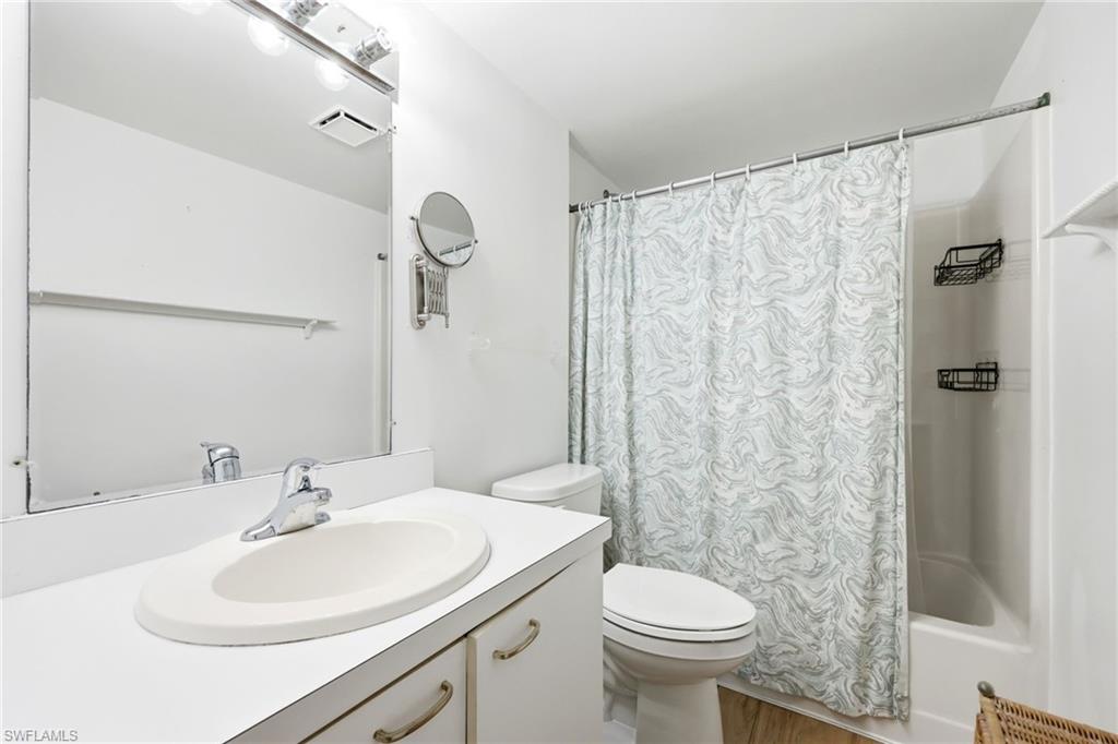 7406 Lake Breeze Dr 218 Property Photo 25
