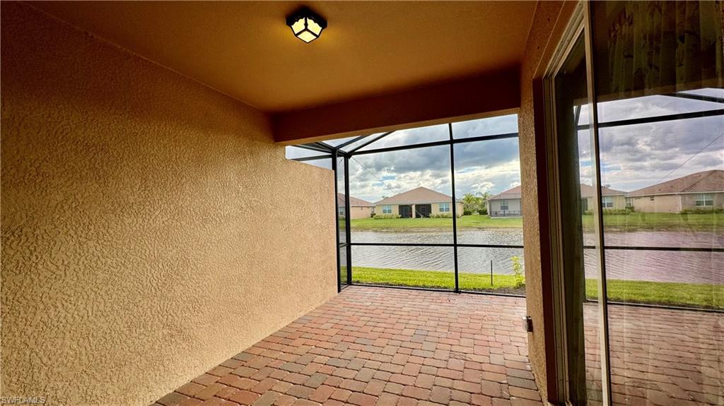 2066 Tamarron Ln Property Photo 3