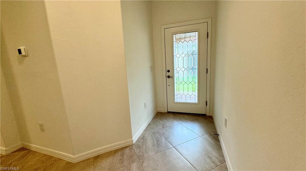 2066 Tamarron Ln Property Photo 5