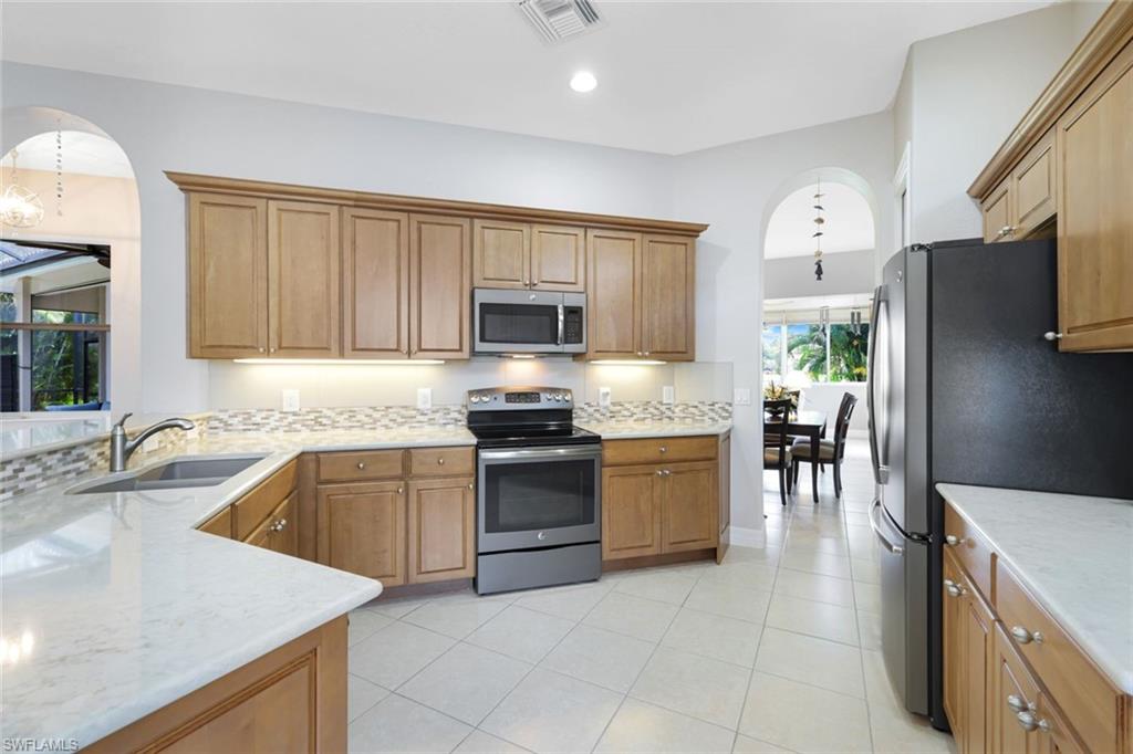 28201 L Burton Fletcher Ct Property Photo 15