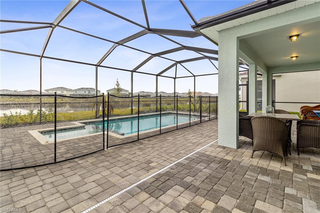 2516 Kona Way Property Photo 2
