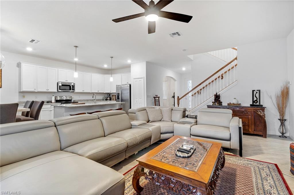 2516 Kona Way Property Photo 8