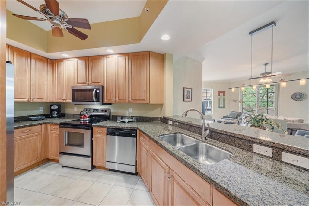 5068 Annunciation Cir 4210 Property Photo 9
