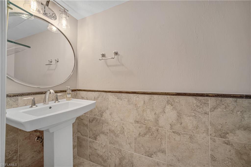 520 Collier Blvd 206 Property Photo 13
