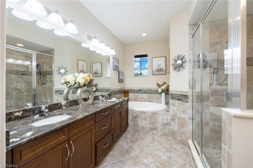 6657 Alden Woods Cir 201 Property Photo 14