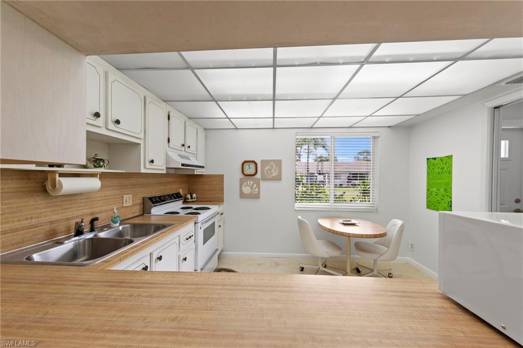 50 Glades Blvd 2 Property Photo 15