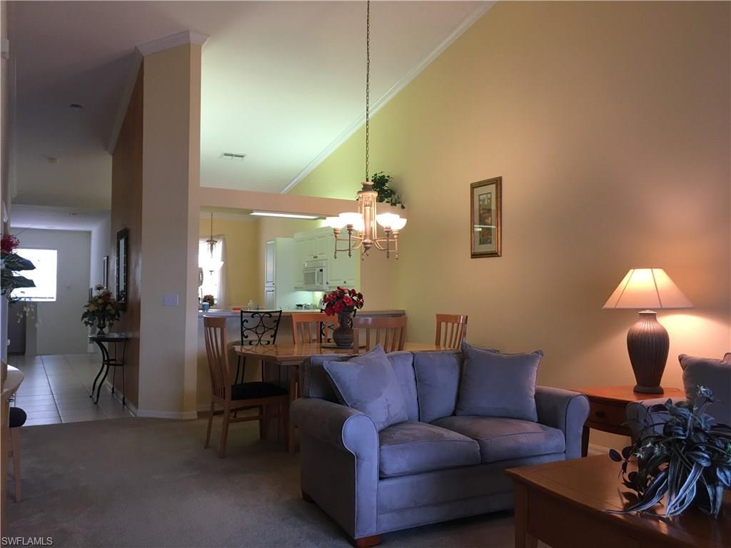 500 Robin Hood Cir 202 Property Photo 6