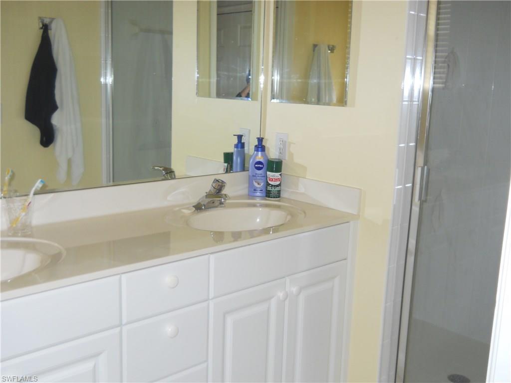 500 Robin Hood Cir 202 Property Photo 16