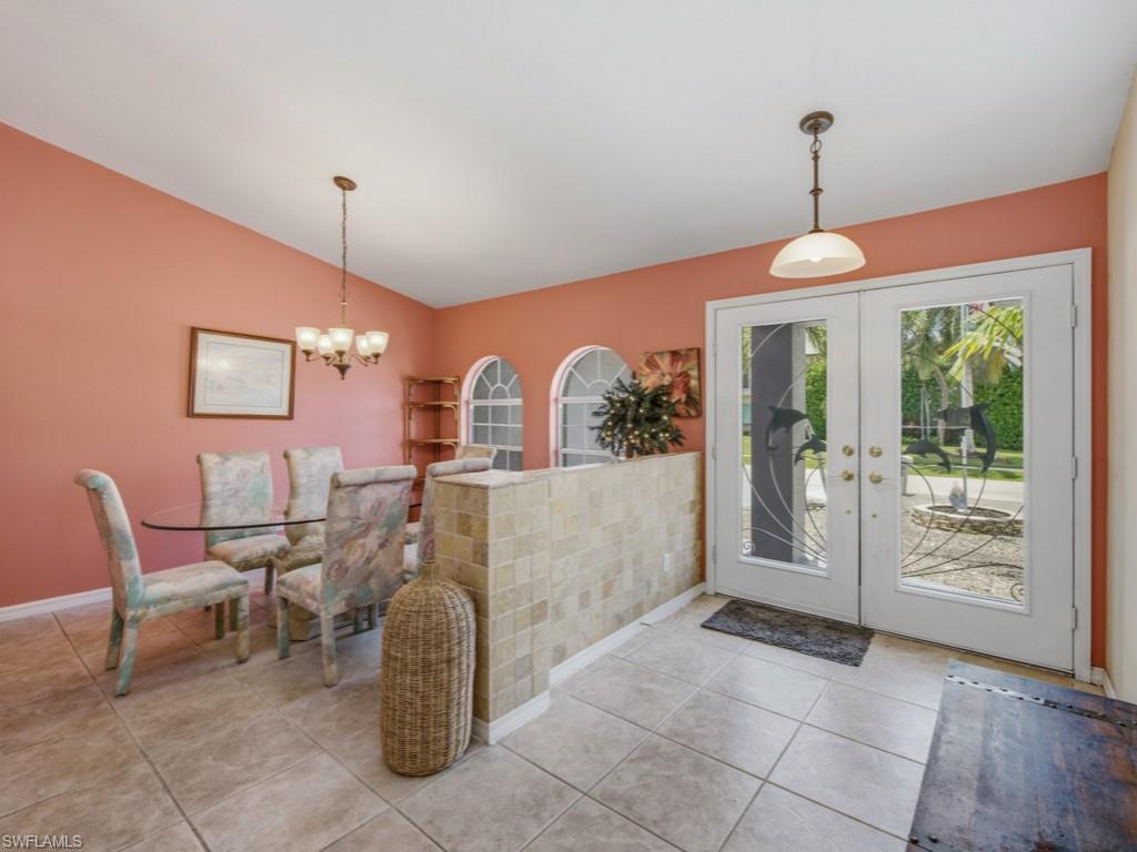 211 Bahama Ave Property Photo 2