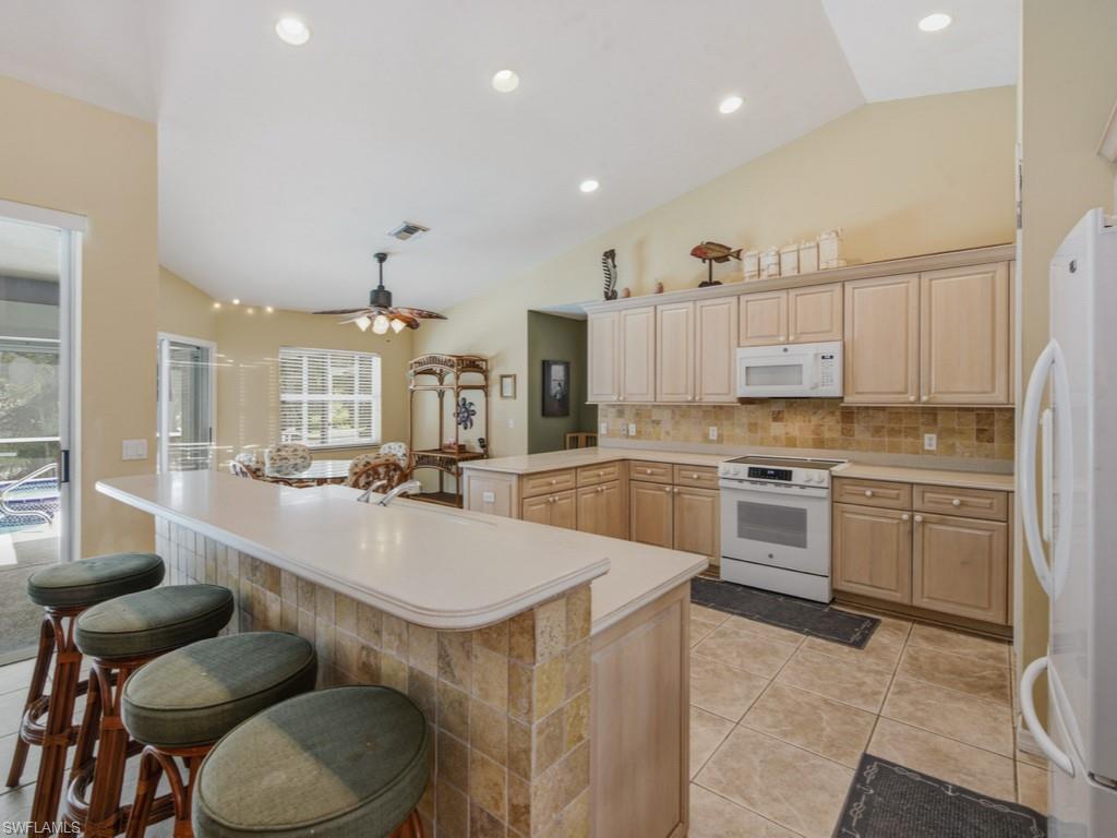 211 Bahama Ave Property Photo 8