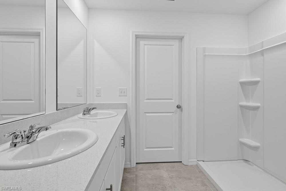 6523 Equinox Ln Property Photo 4