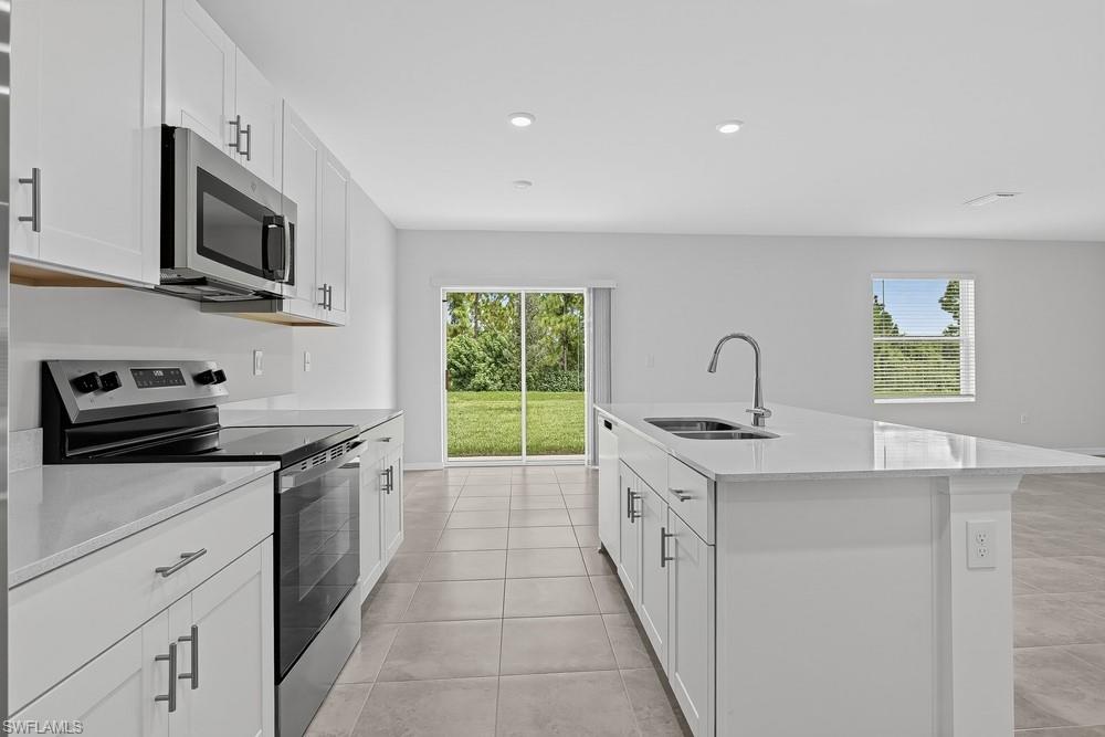6523 Equinox Ln Property Photo 6