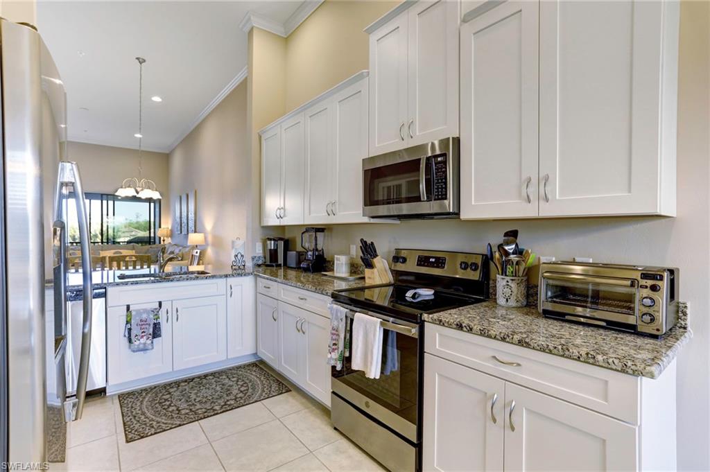 9433 Benvenuto Ct 201 Property Photo 4
