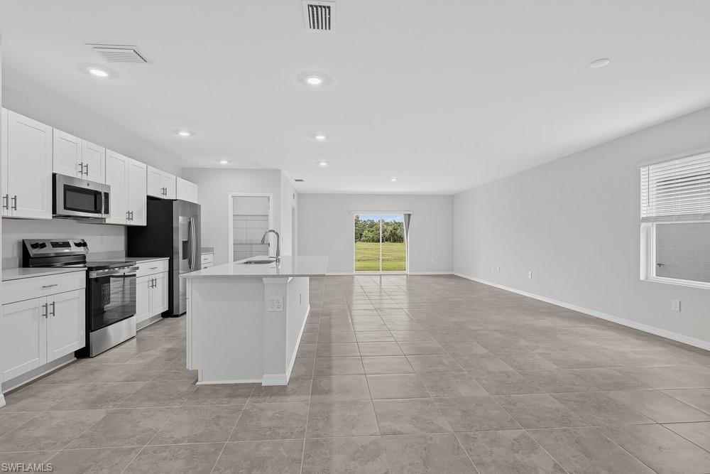 6754 Equinox Ln Property Photo 13