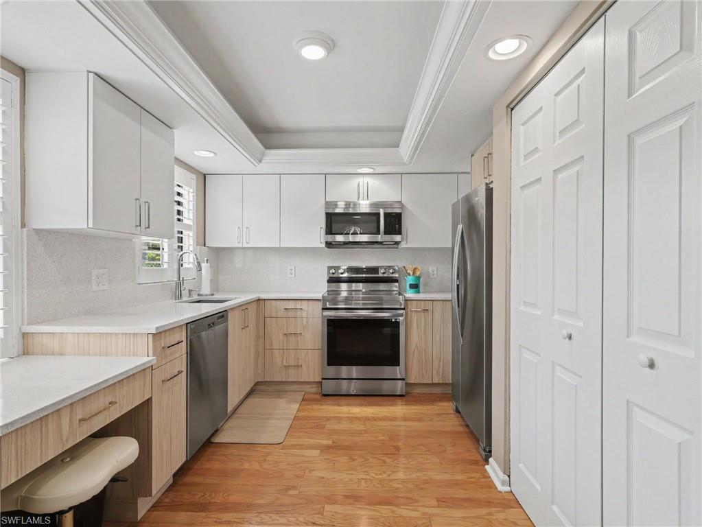 722 10th Ave S A201 Property Photo 5