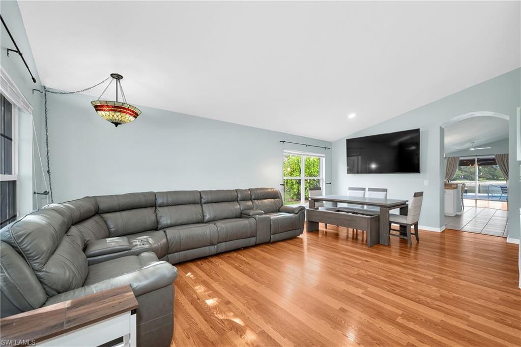 2835 Orange Grove Trl Property Photo 4