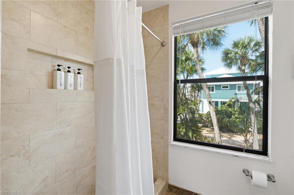 5370 / 5372 Palmetto St Property Photo 22