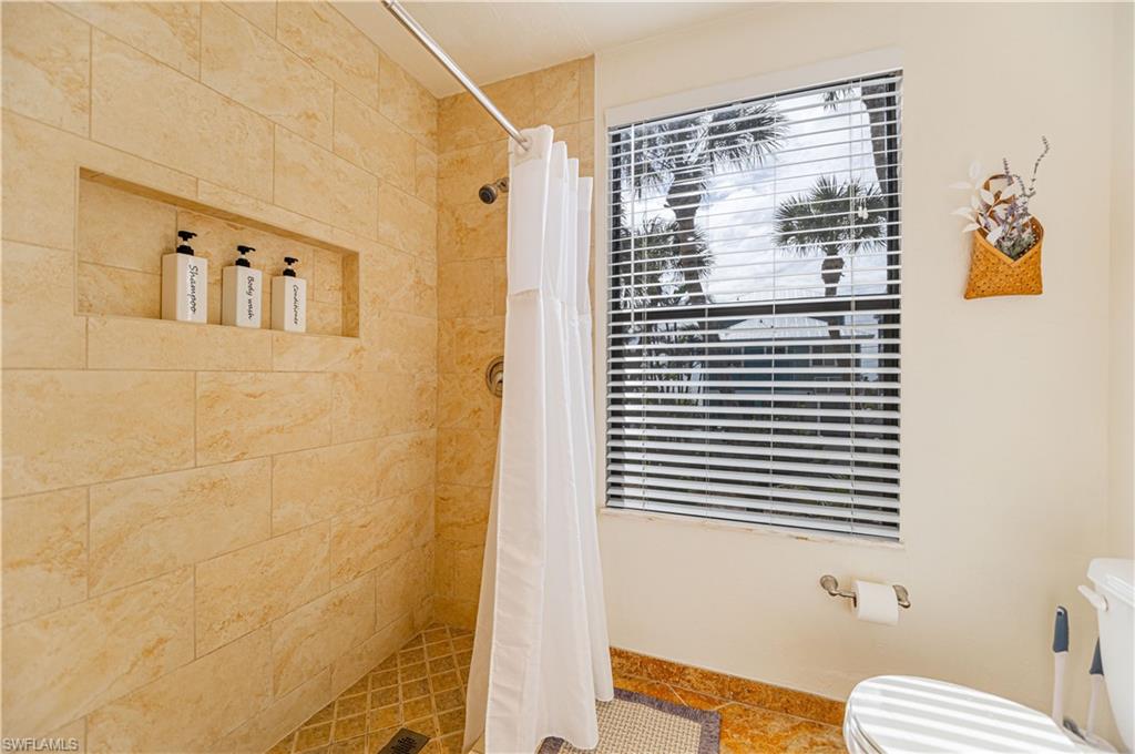 5370 / 5372 Palmetto St Property Photo 33