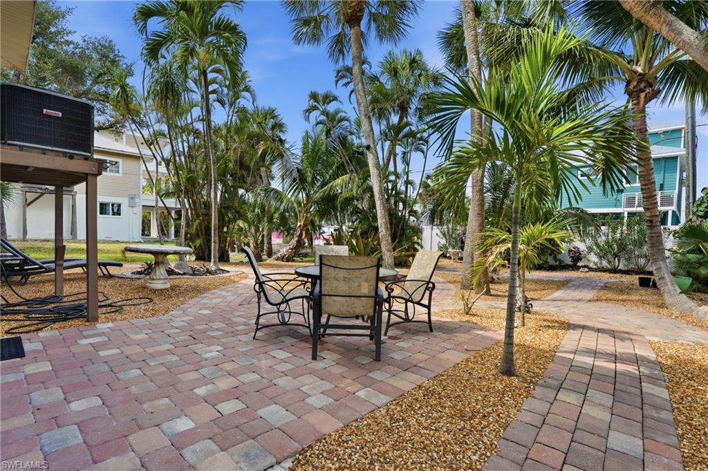 5370 / 5372 Palmetto St Property Photo 43