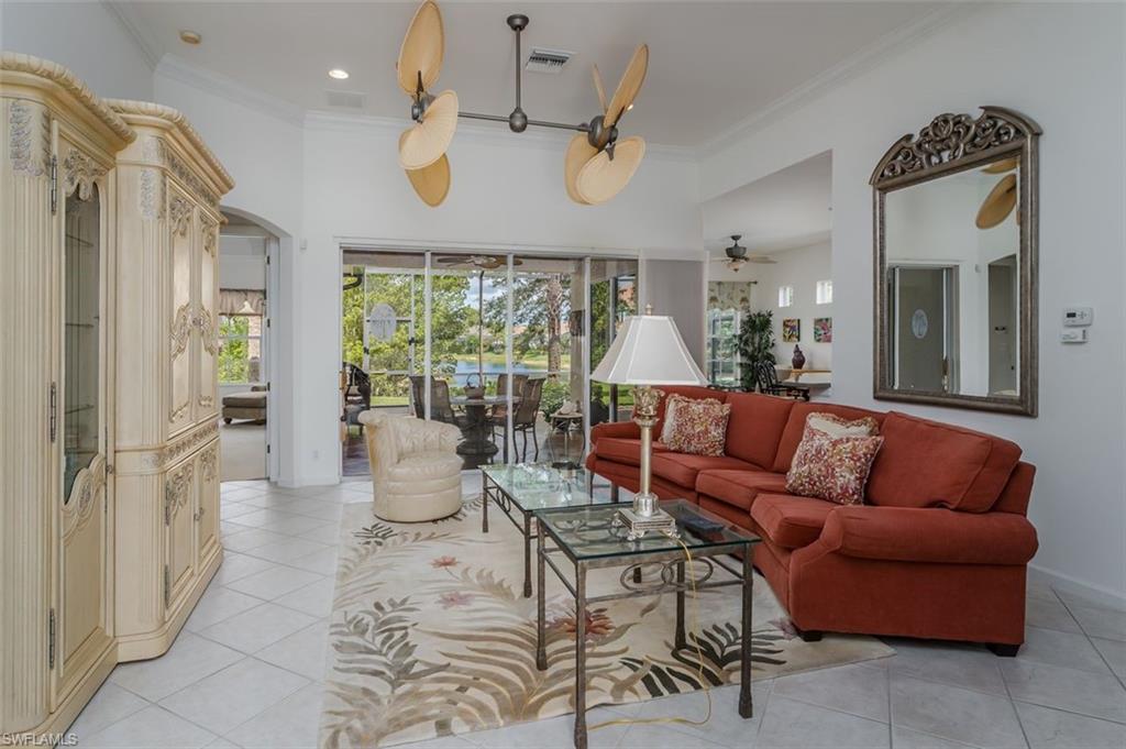15821 Delaplata Ln Property Photo 6