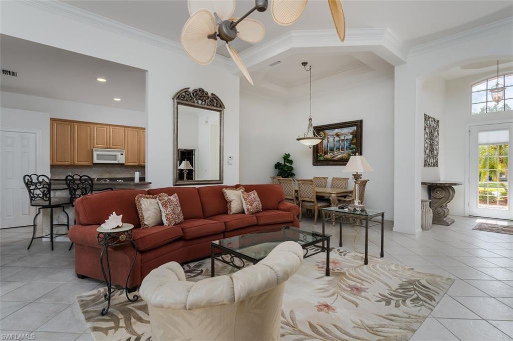 15821 Delaplata Ln Property Photo 8