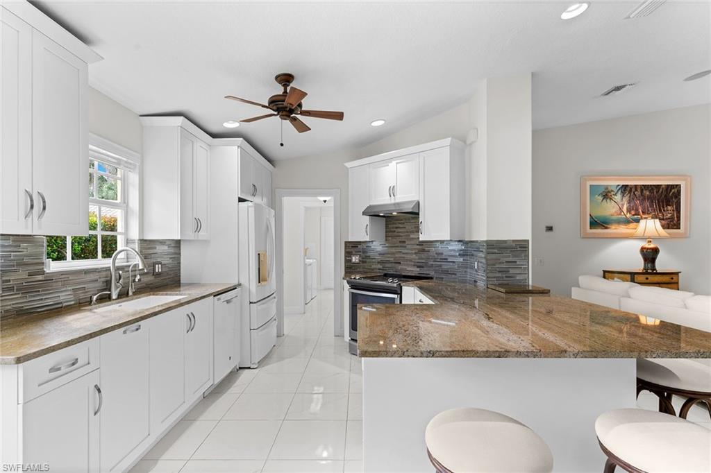 3210 Barbados Ln Property Photo 6