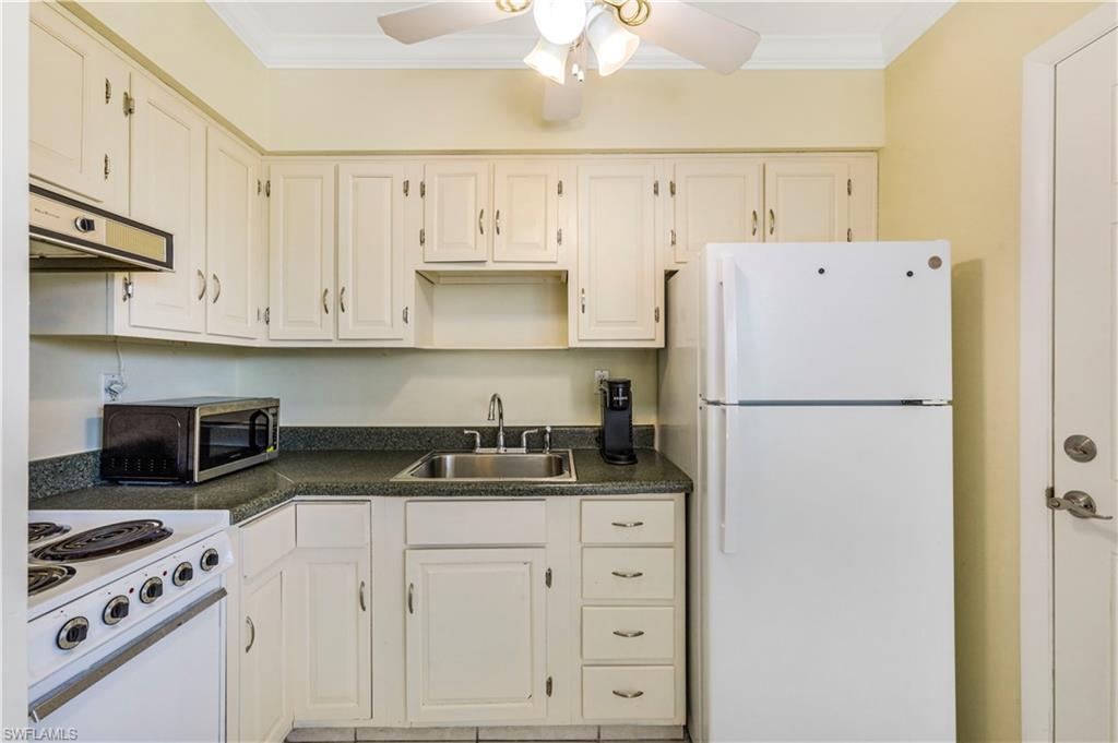 190 Collier Blvd S9 Property Photo 6
