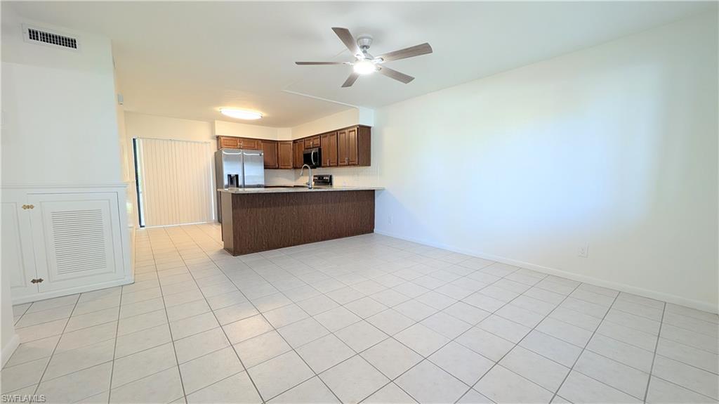 815 Victoria Dr 106 Property Photo 2