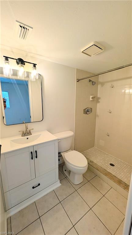 815 Victoria Dr 106 Property Photo 13