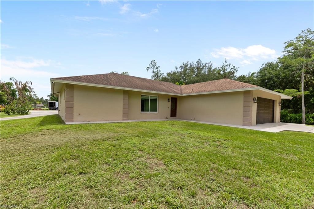 3760 Golden Gate Blvd E Property Photo 7