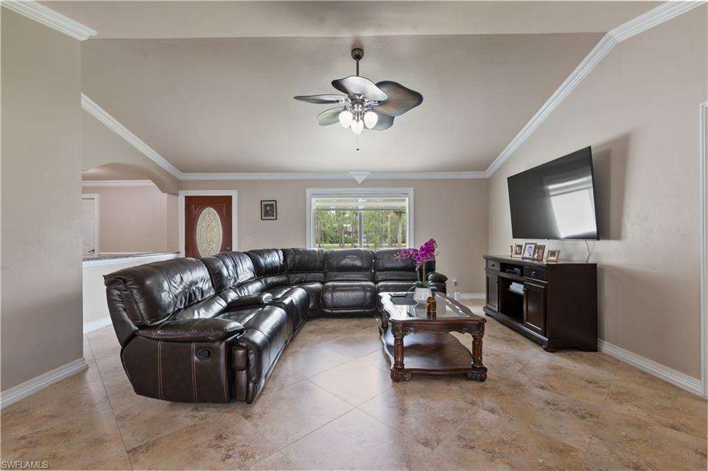 3760 Golden Gate Blvd E Property Photo 11