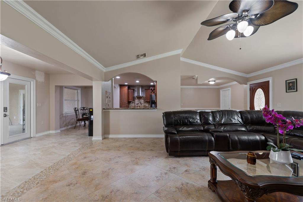 3760 Golden Gate Blvd E Property Photo 12