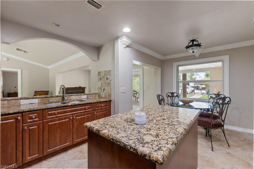 3760 Golden Gate Blvd E Property Photo 15