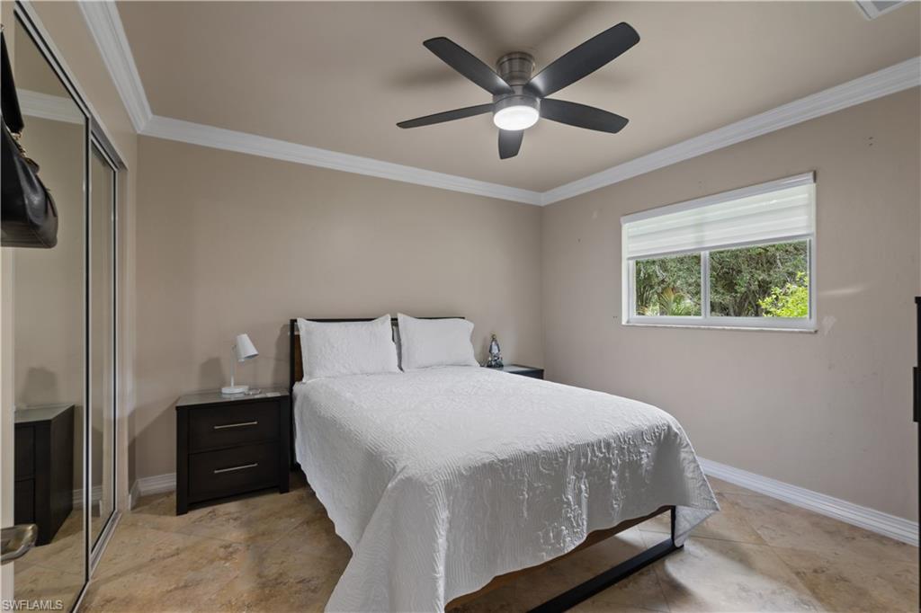 3760 Golden Gate Blvd E Property Photo 19