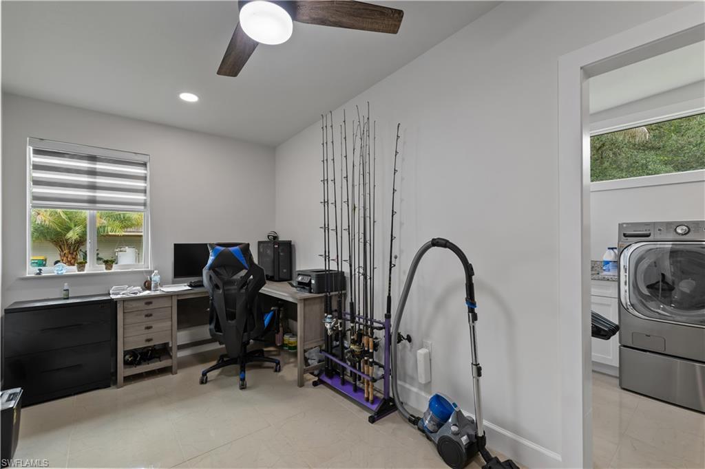 3760 Golden Gate Blvd E Property Photo 27
