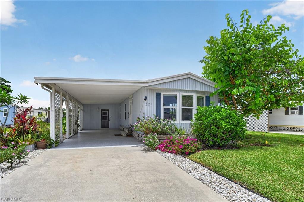 221 Grassy Key LN Property Photo 1
