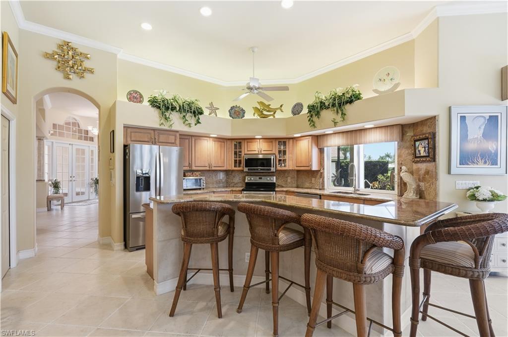11811 Longshore Way E Property Photo 9